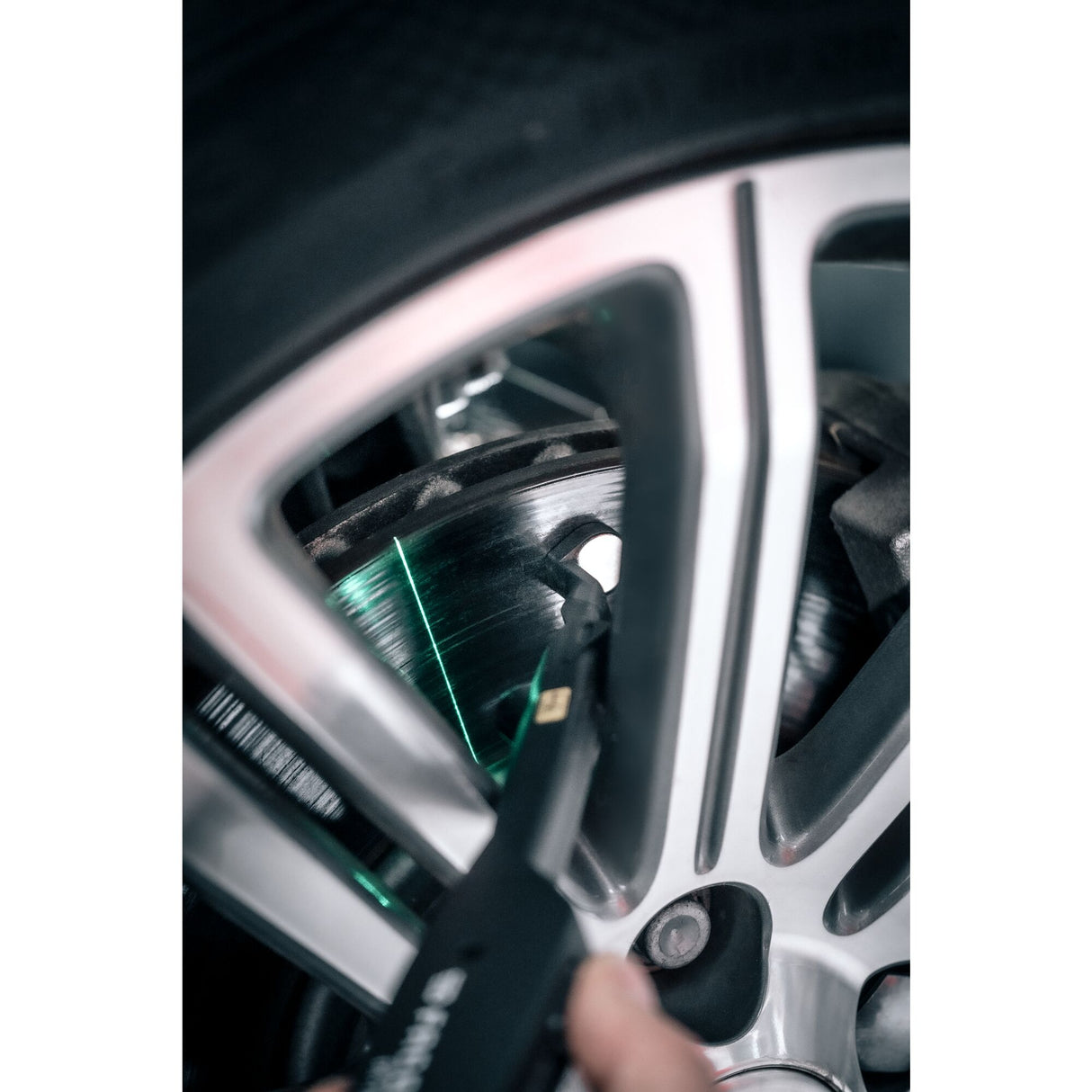 Diagnostic rapide d'usure disques de freins et pneus SCANDIAG®